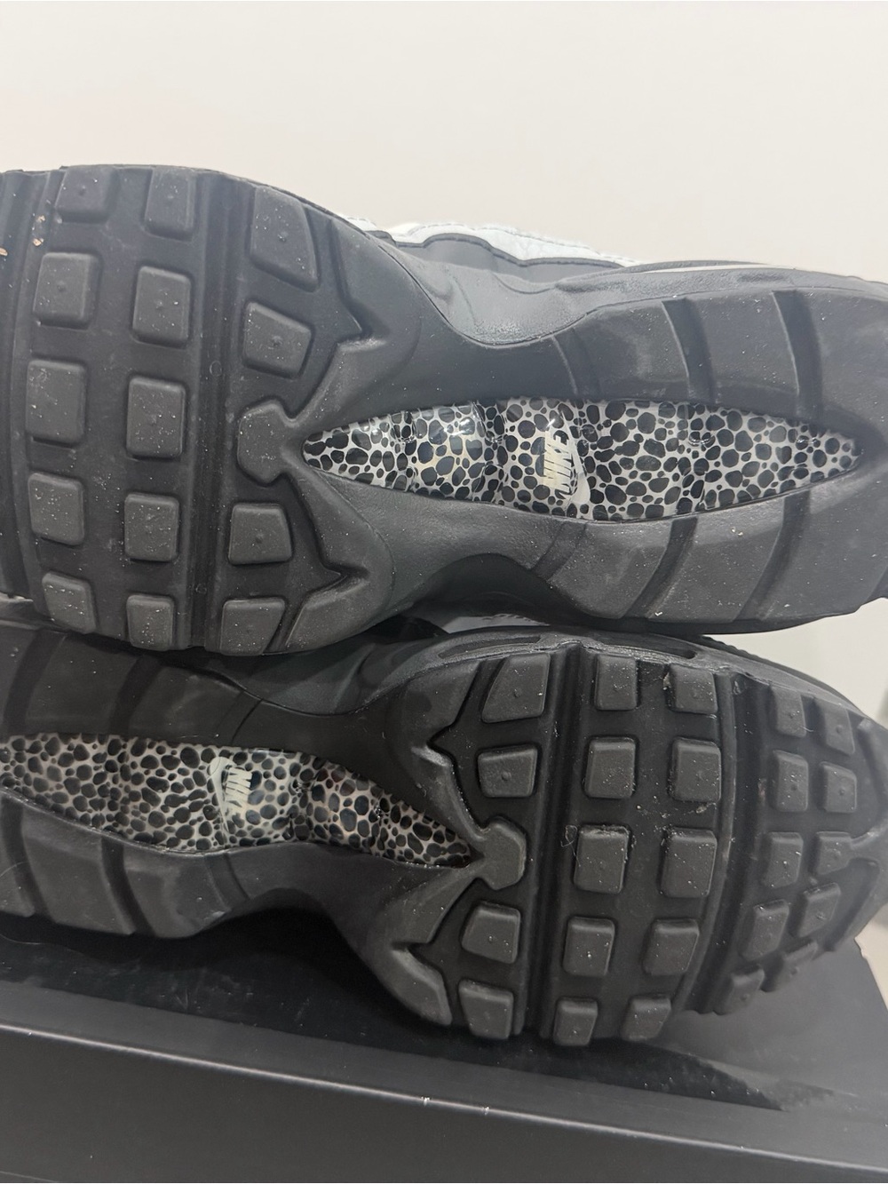 Nike Black and White Mesh Air Max Sneakers - Picture 3 of 11